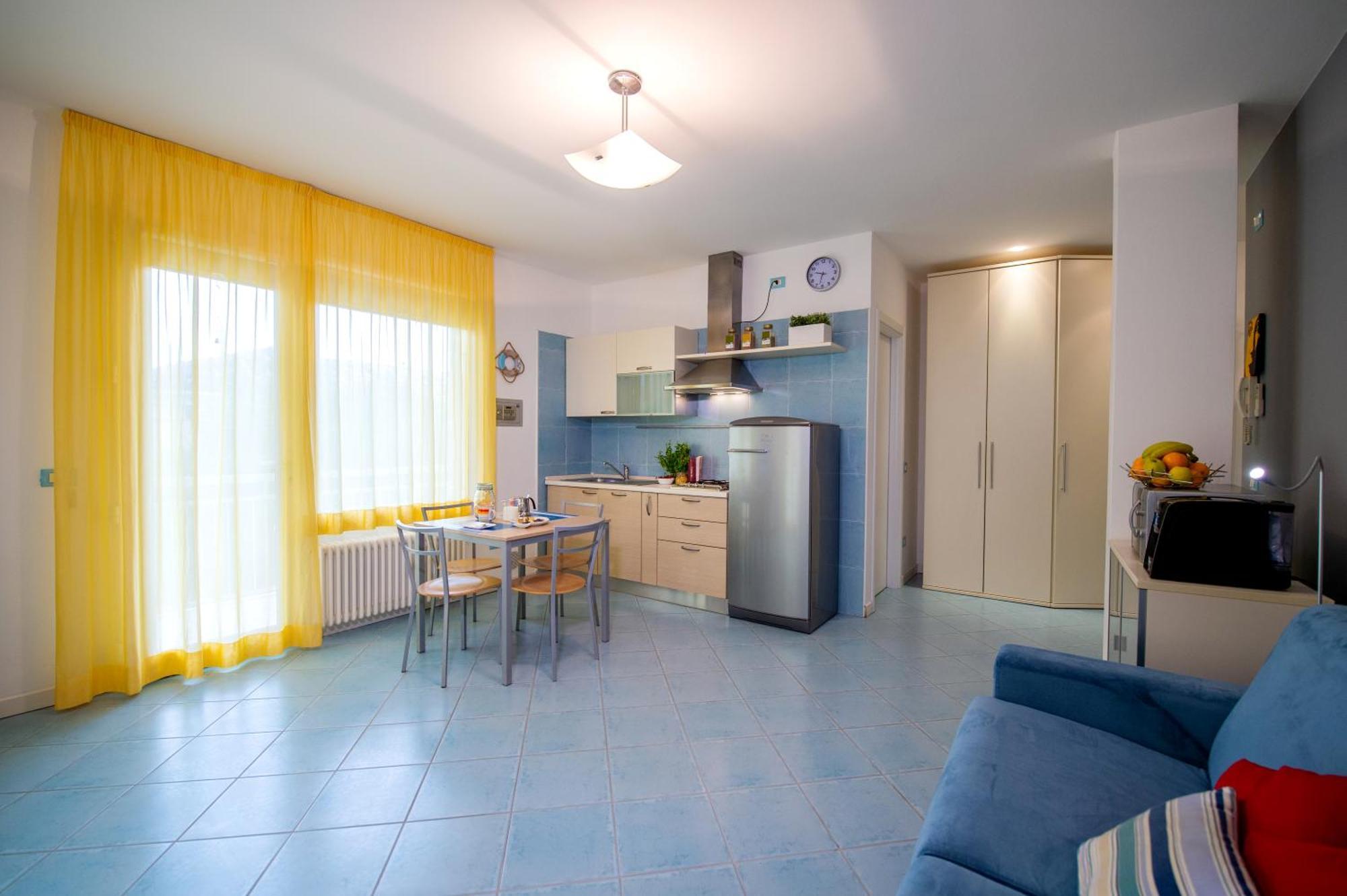 Souvenir 2 Apartment Gabicce Mare Exterior photo